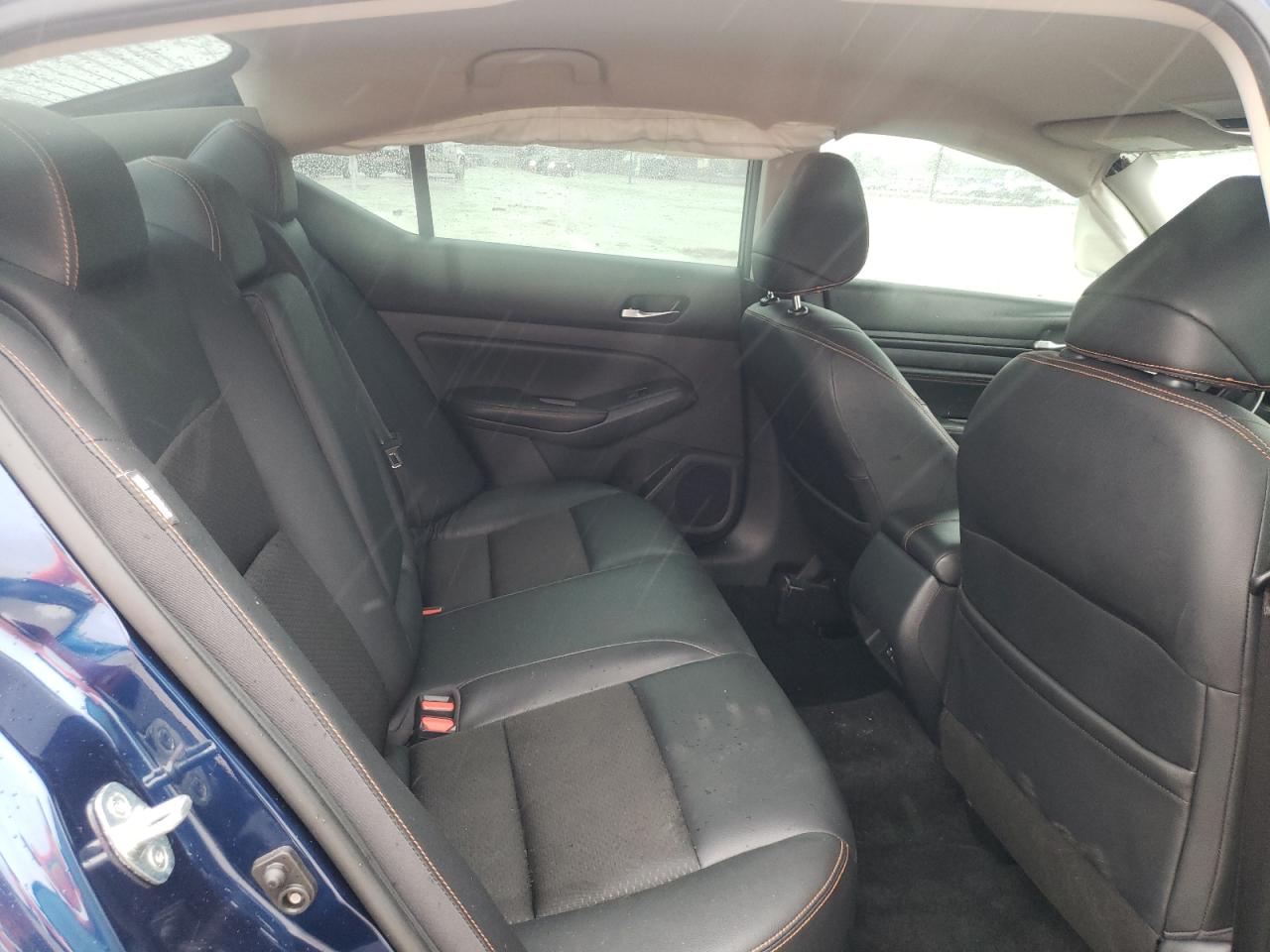 2020 Nissan Altima - Image 11