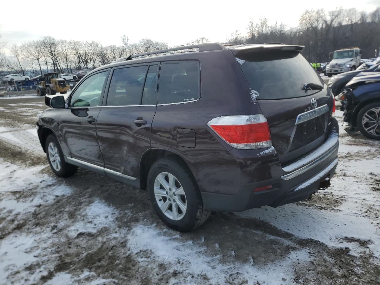 2011 Toyota Highlander - Image 2