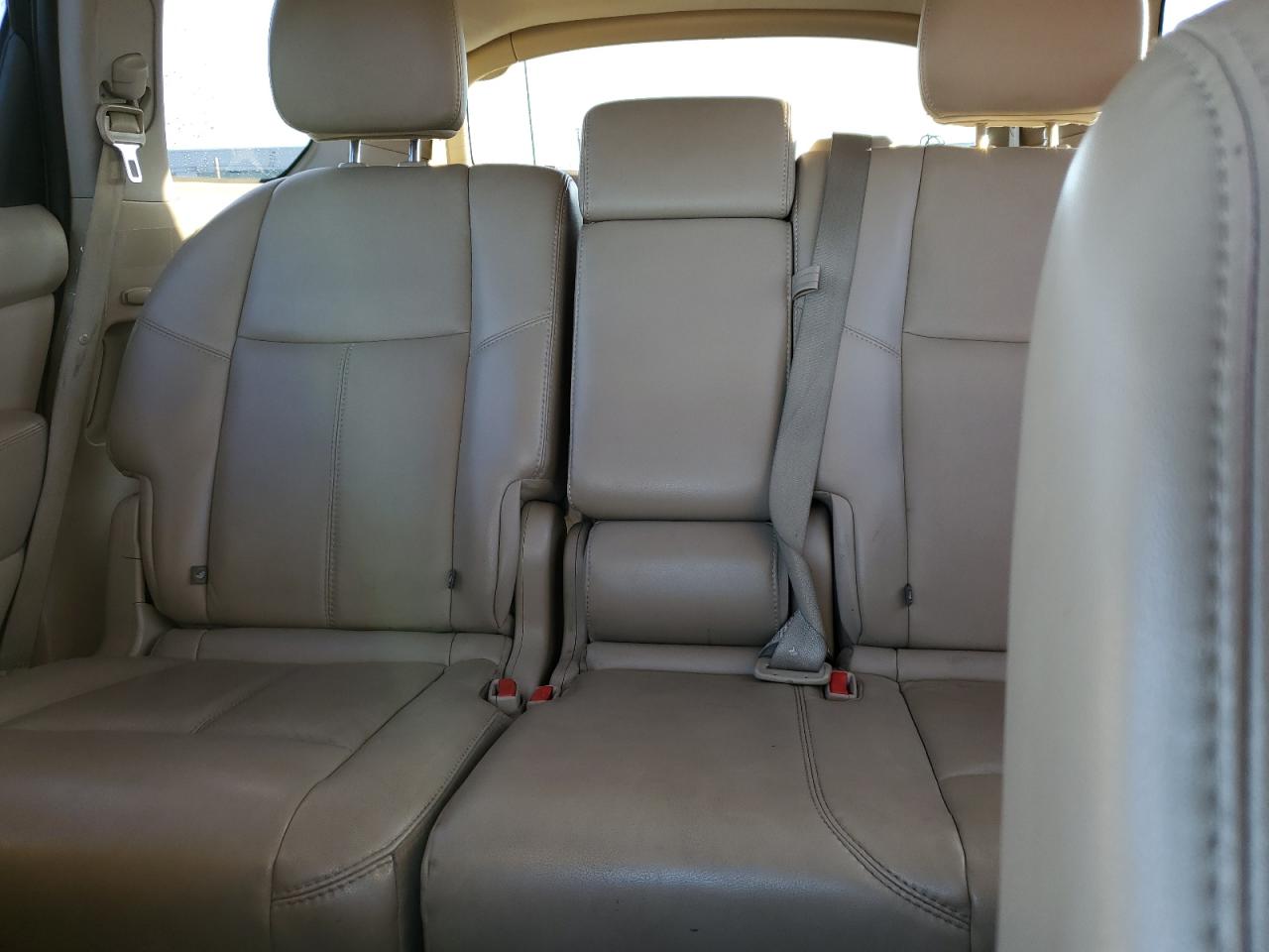 2014 Nissan Pathfinder - Image 10