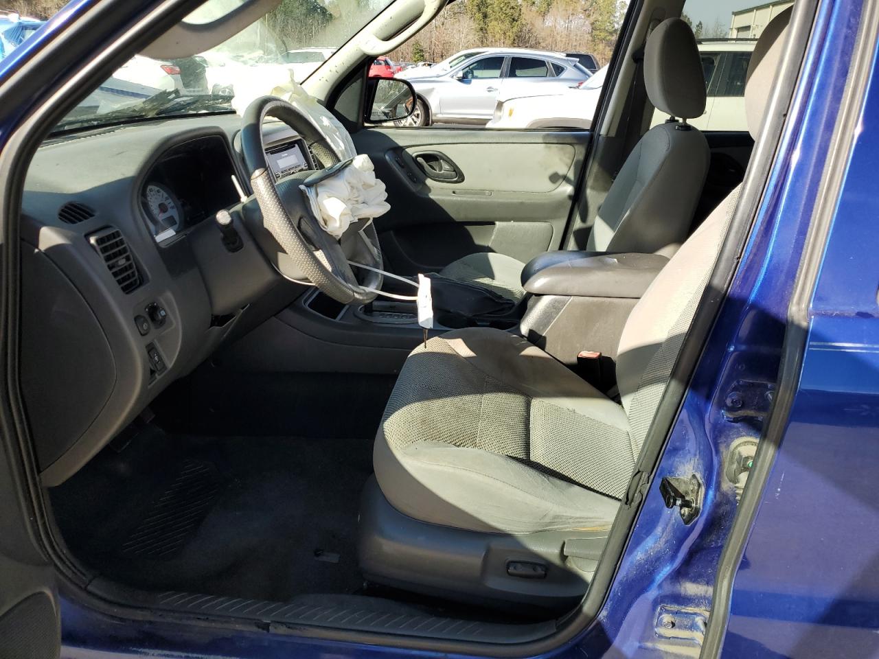2005 Ford Escape - Image 7