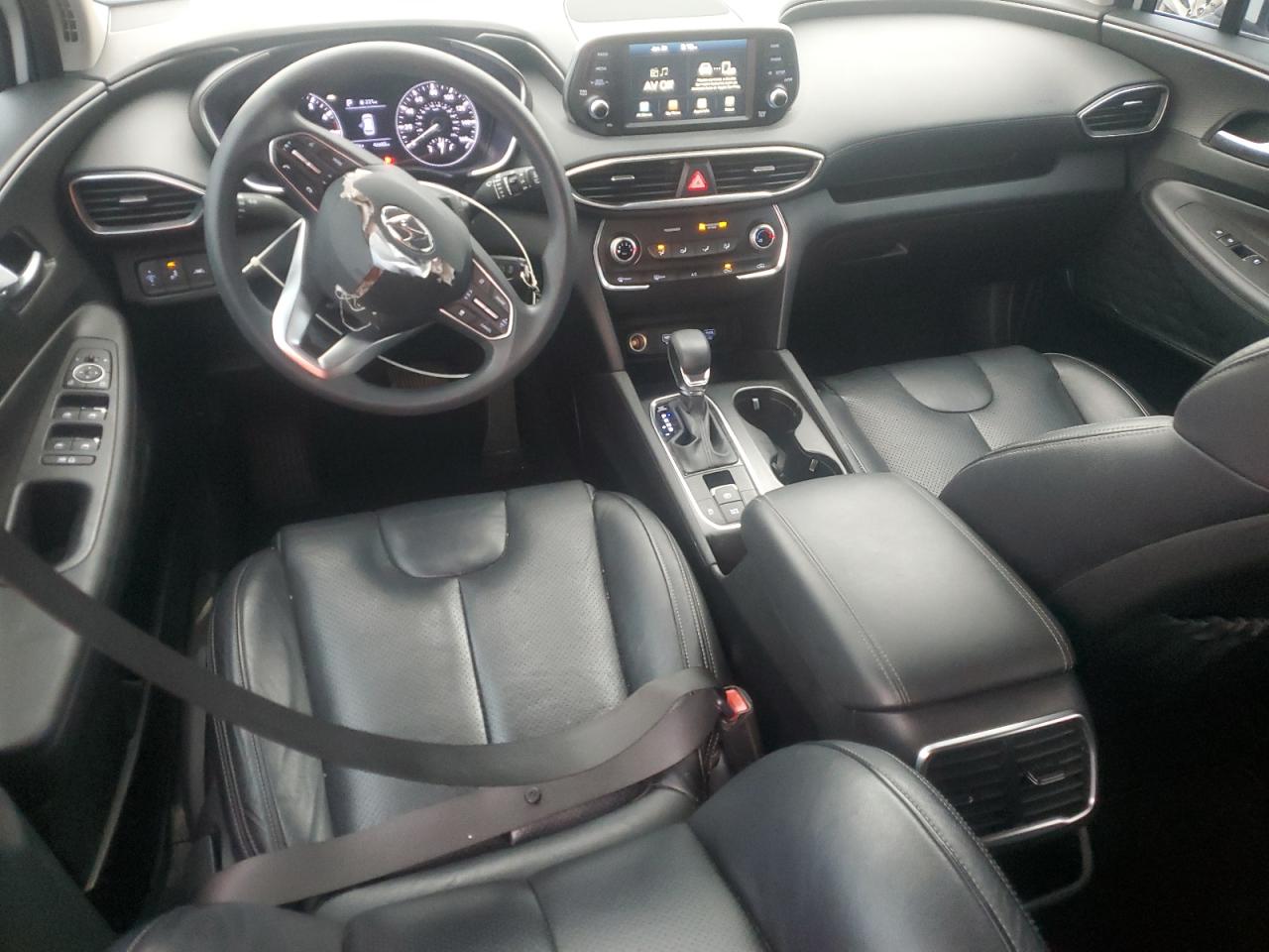2019 Hyundai Santa Fe - Image 8