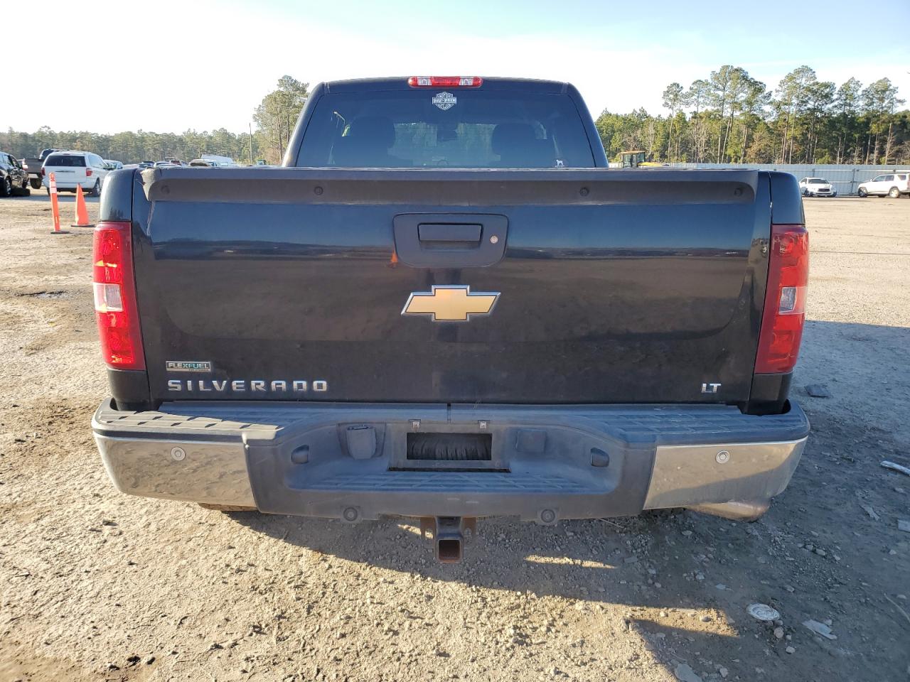 2011 Chevrolet Silverado - Image 6