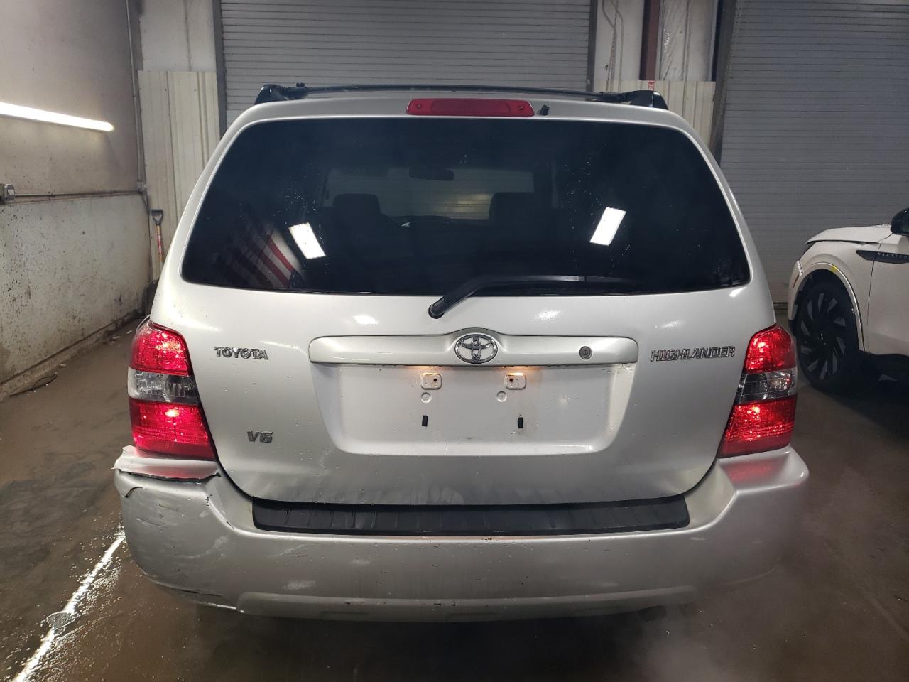 2005 Toyota Highlander - Image 6