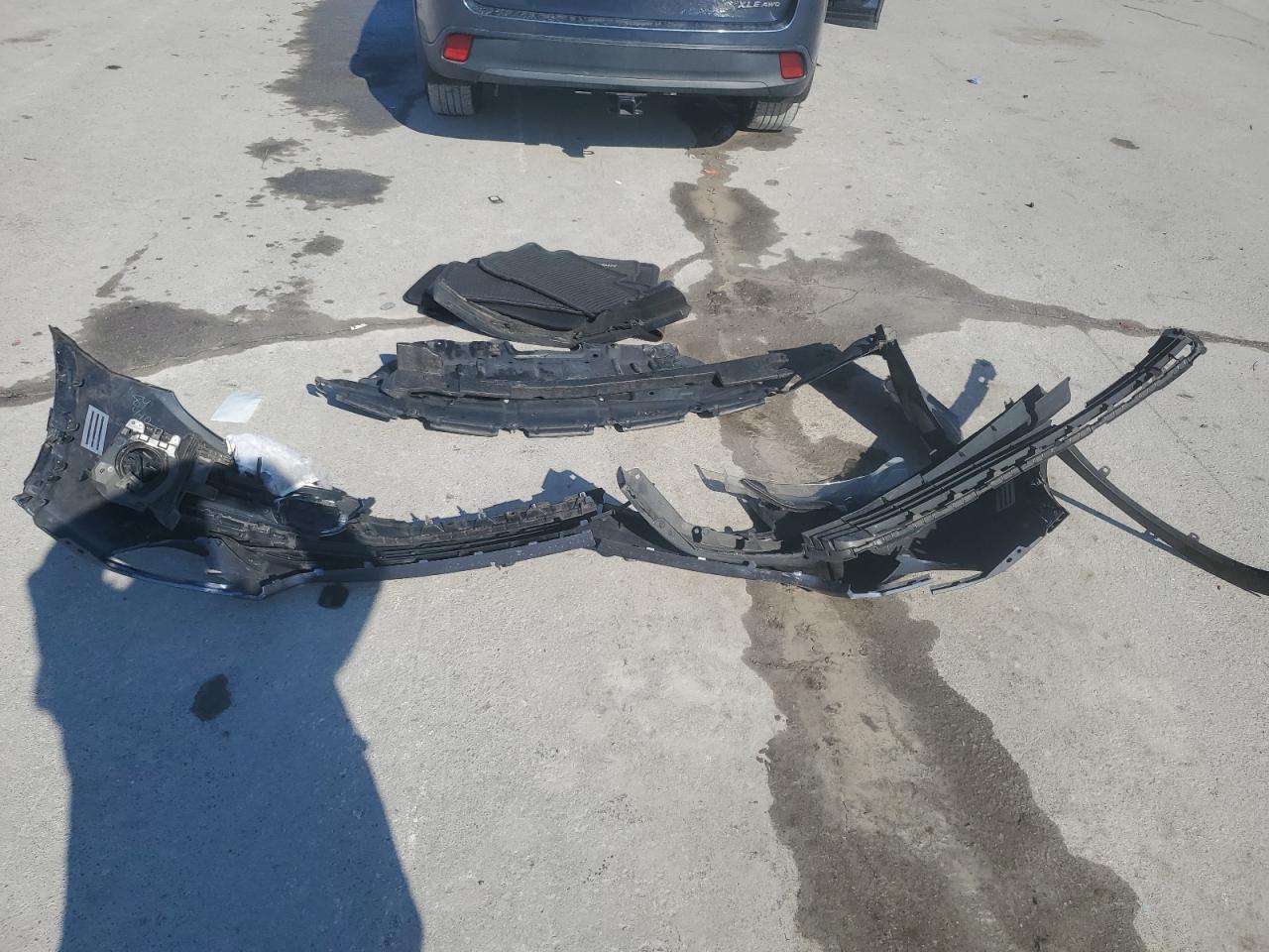 2015 Toyota Highlander - Image 13