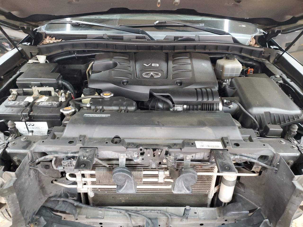 2018 Infiniti QX80 - Image 12