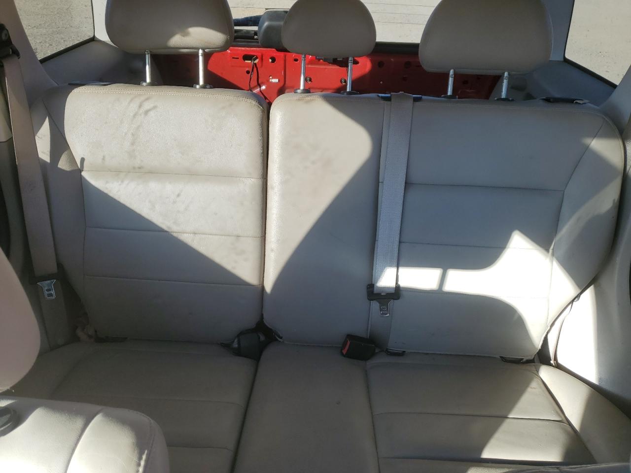 2009 Ford Escape - Image 10