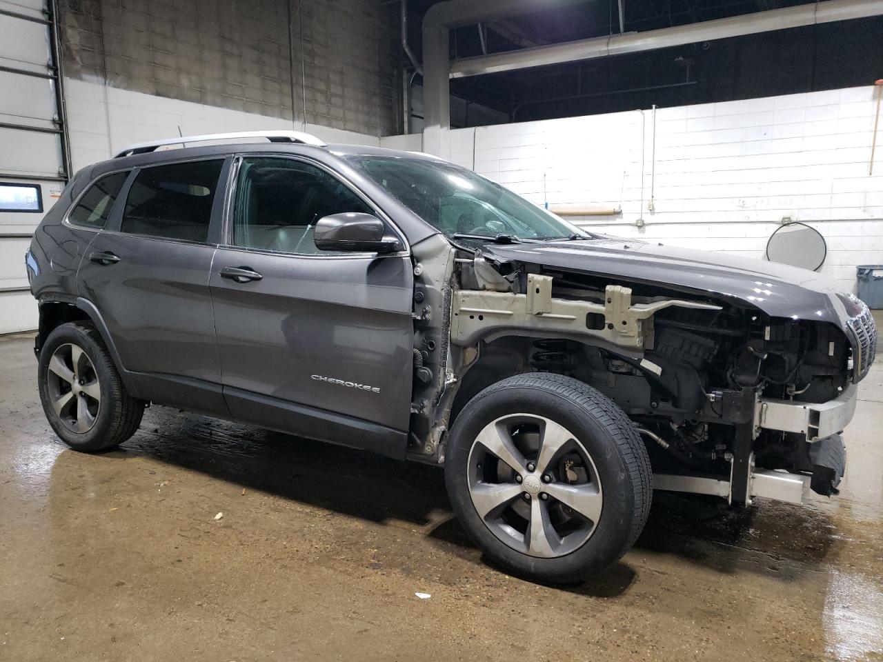 2019 Jeep Grand Cherokee - Image 4