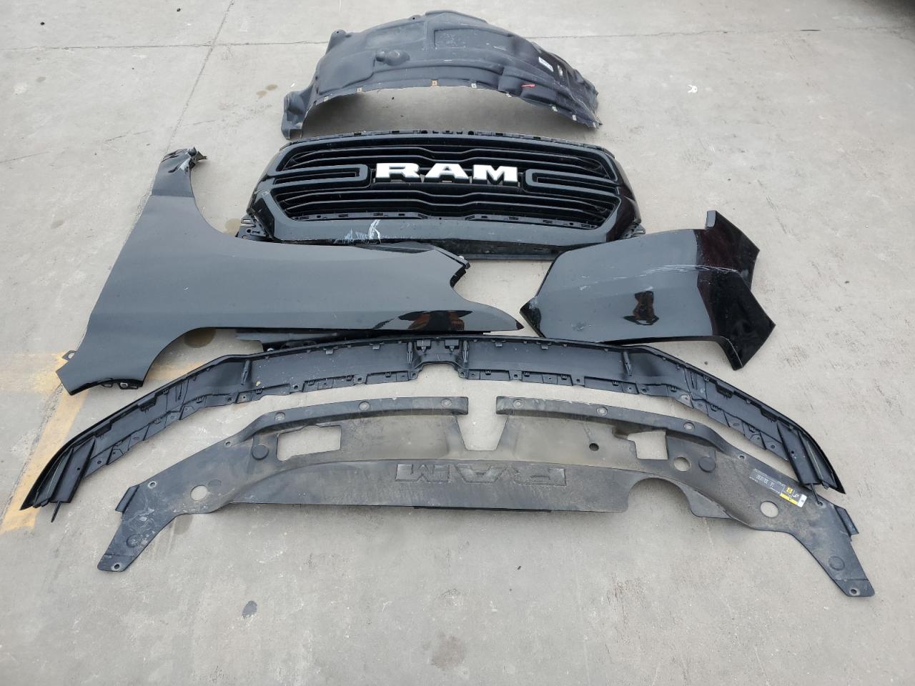2018 RAM 1500 - Image 12