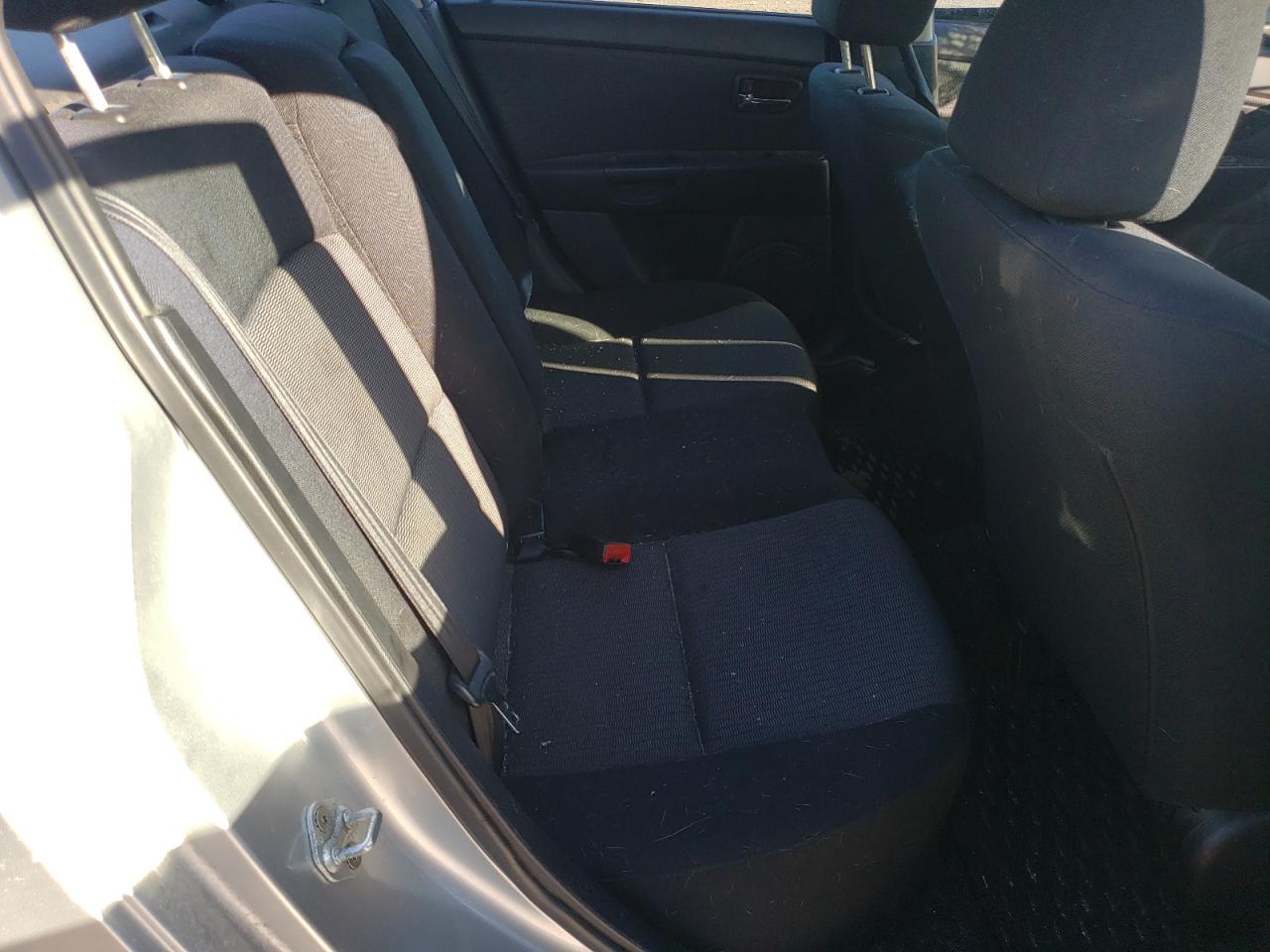 2009 Mazda 3 - Image 10