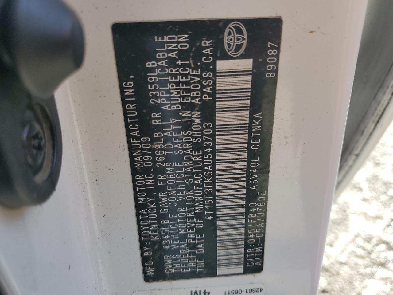 2010 Toyota Camry - Image 12