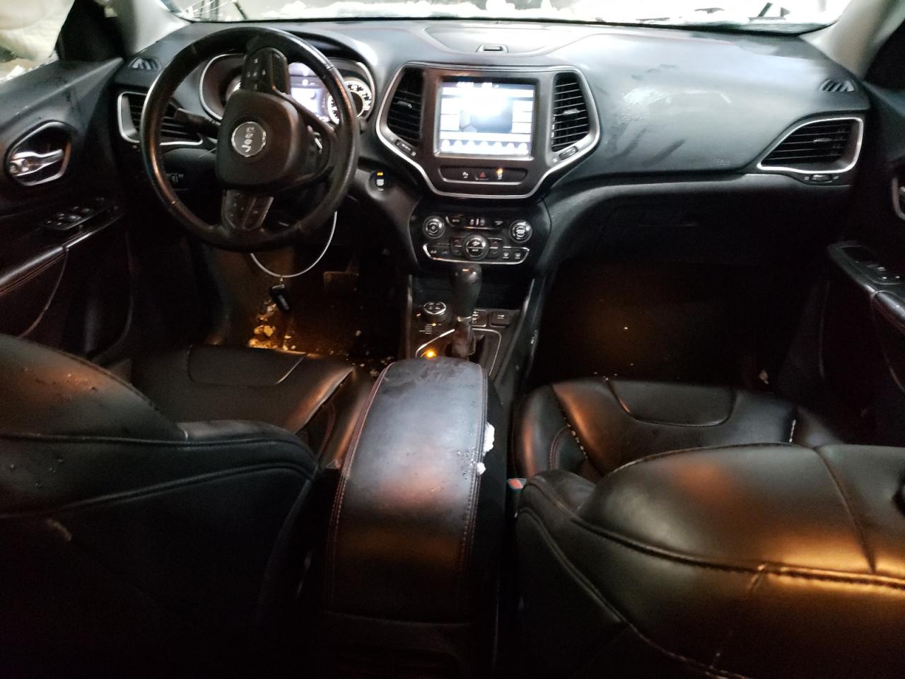 2021 Jeep Cherokee - Image 8