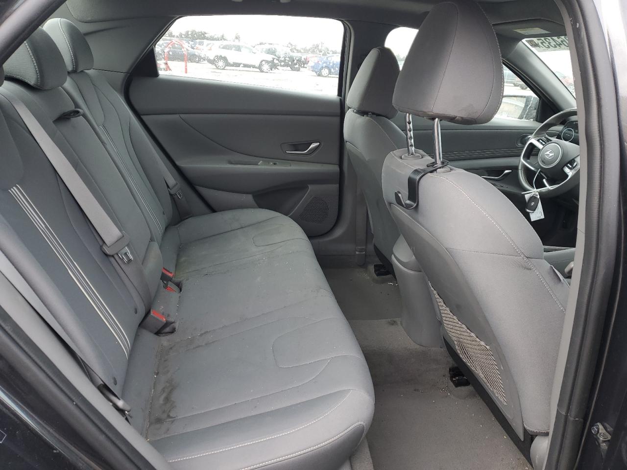 2021 Hyundai Elantra - Image 10