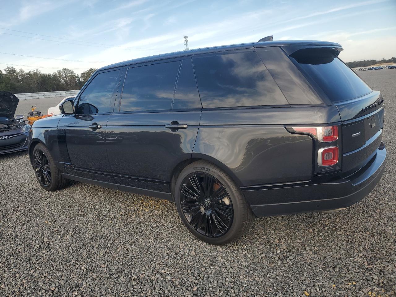 2019 Land Rover Range Rover - Image 2