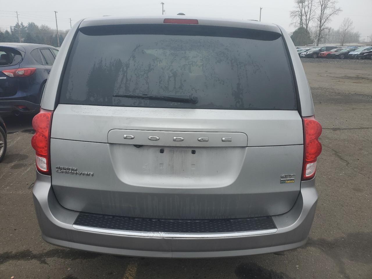 2017 Dodge Caravan - Image 6