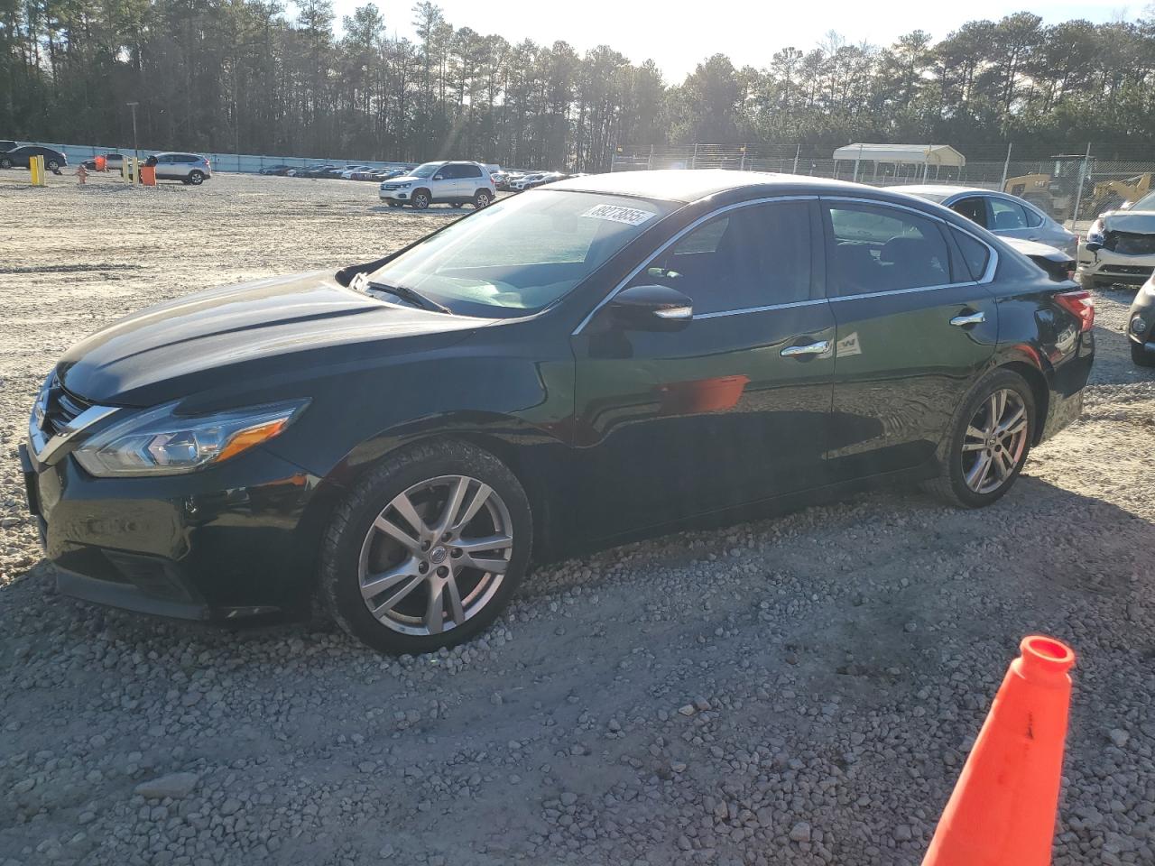 2016 Nissan Altima - Image 1