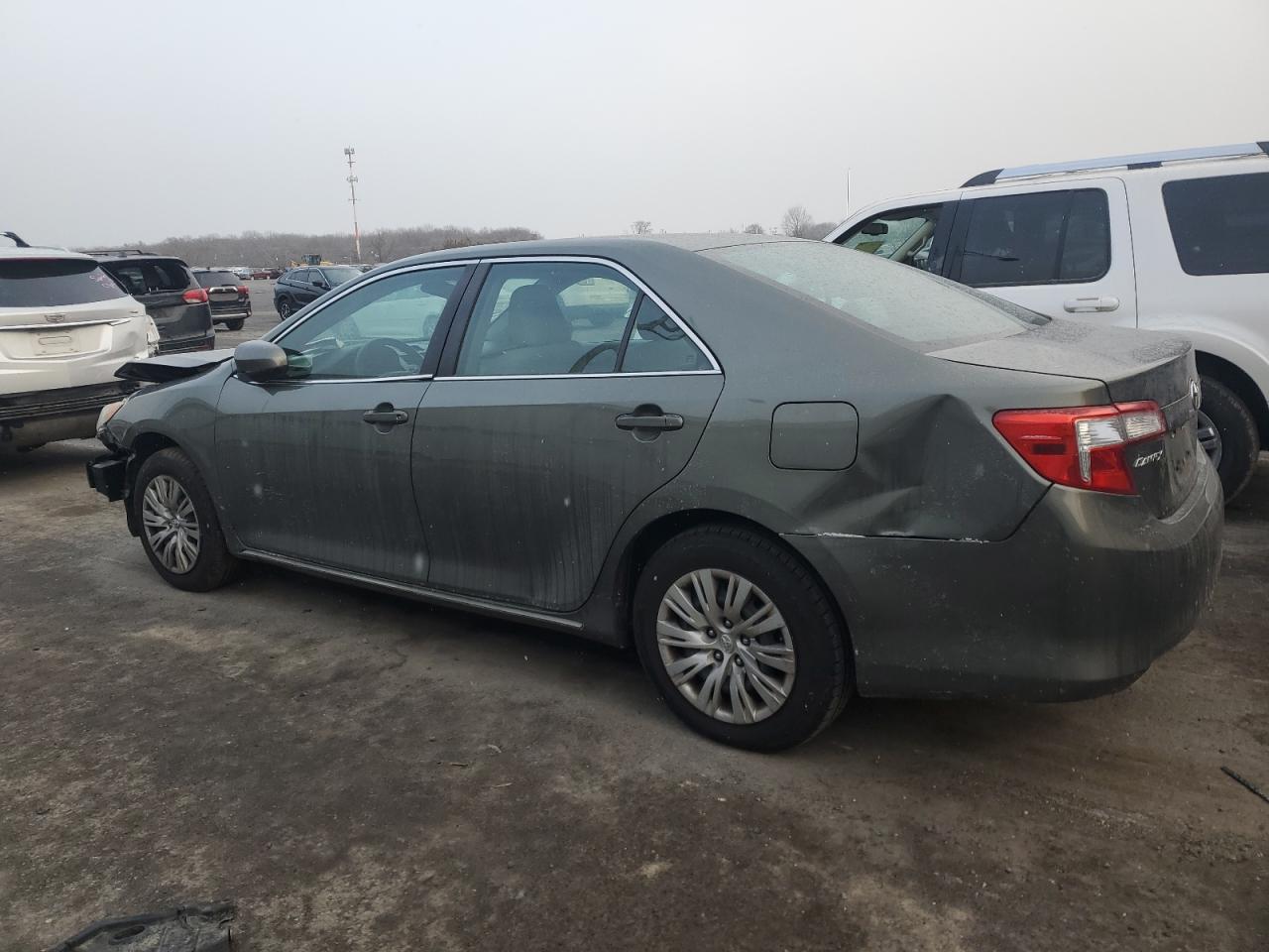 2014 Toyota Camry - Image 2