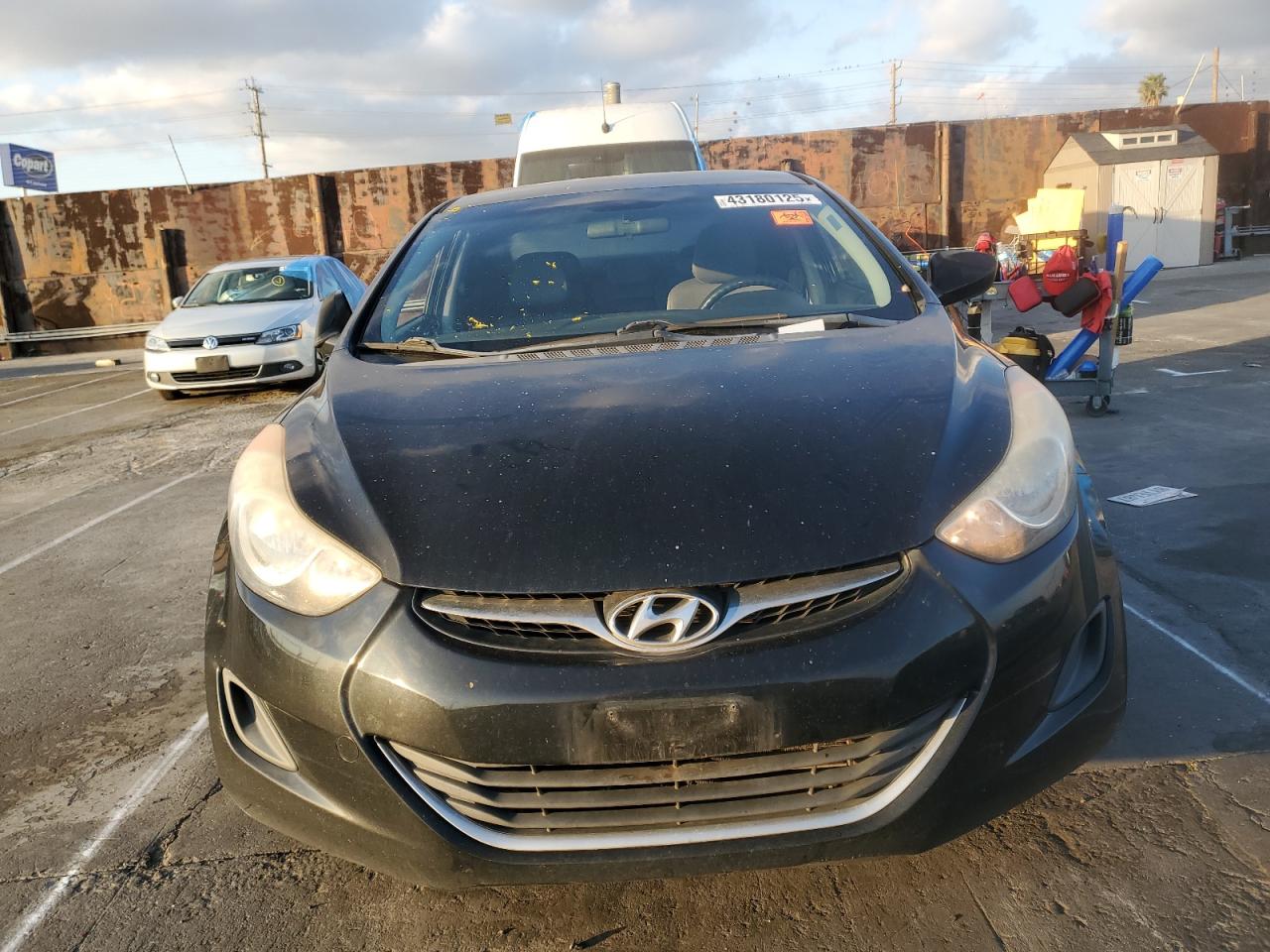 2011 Hyundai Elantra - Image 5