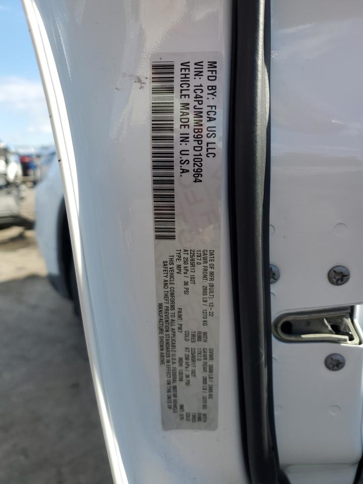 2023 Jeep Cherokee - Image 13