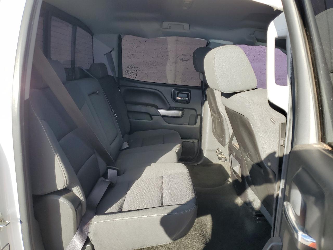 2015 Chevrolet Silverado - Image 10