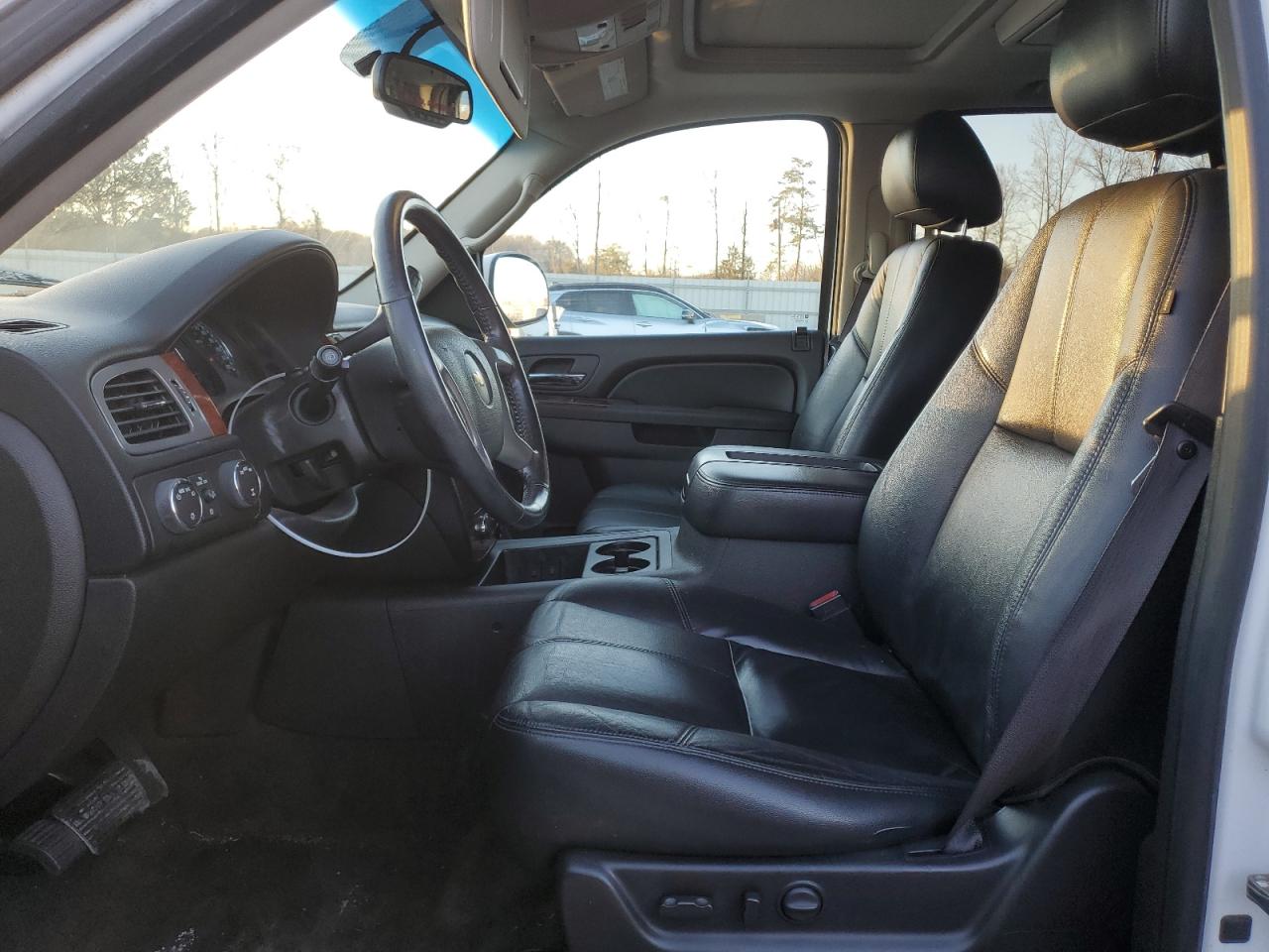 2012 Chevrolet Tahoe - Image 7