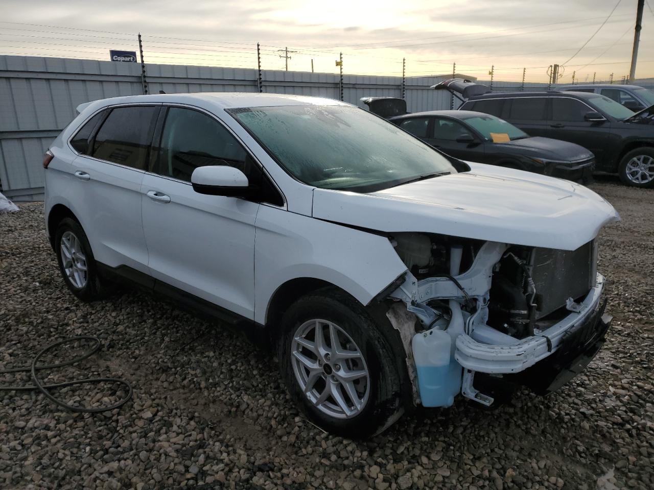 2023 Ford Edge - Image 4
