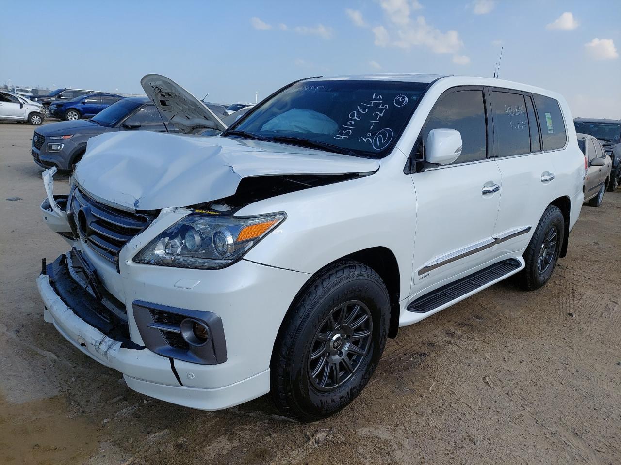 JTJHY00W8E4135014 - 2014 Lexus LX570 - #43108645