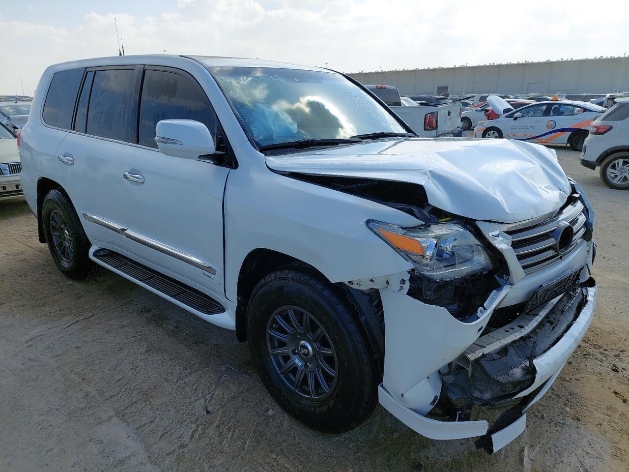 JTJHY00W8E4135014 - 2014 Lexus LX570 - #43108645