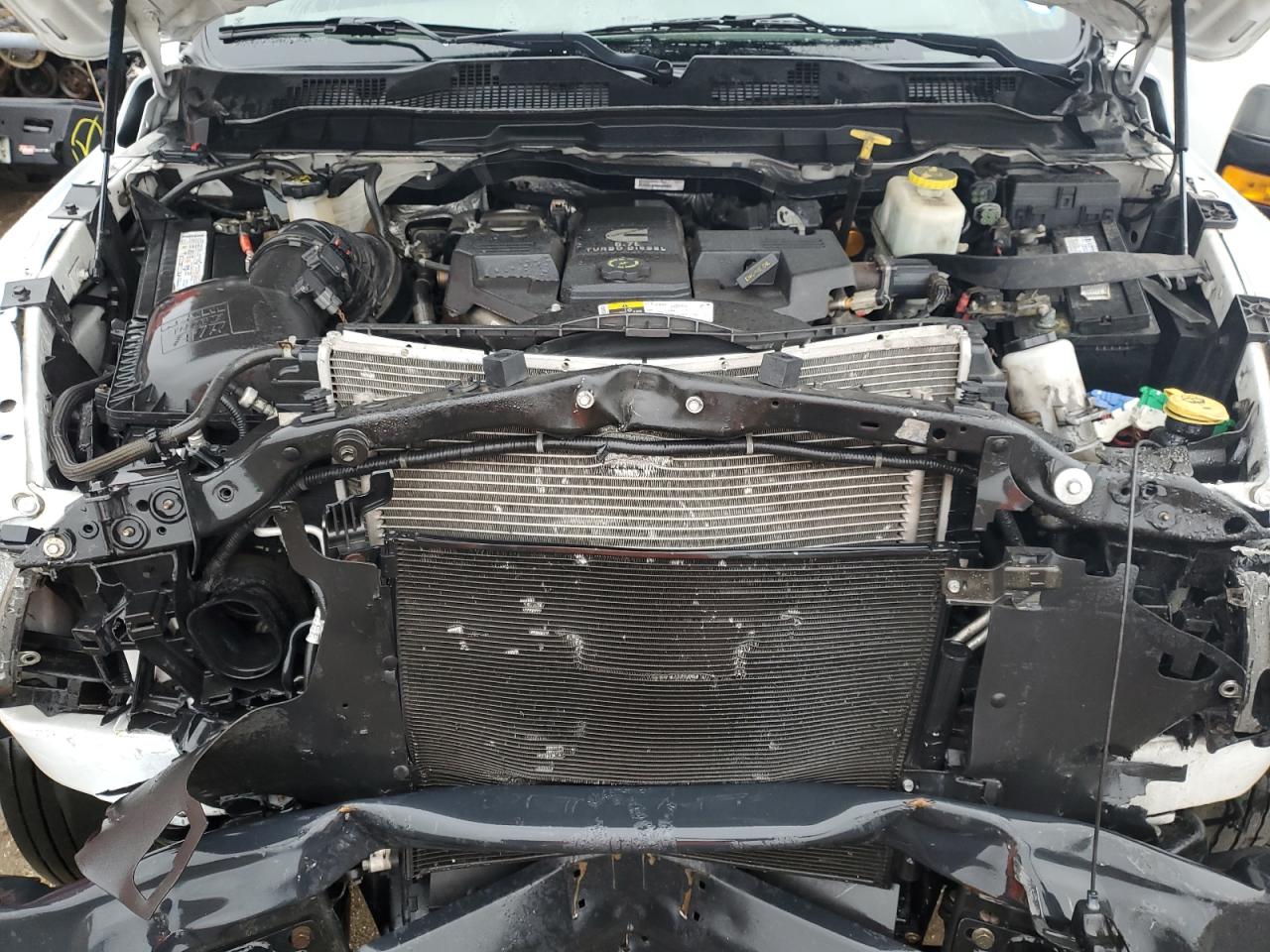 2017 RAM 5500 - Image 11