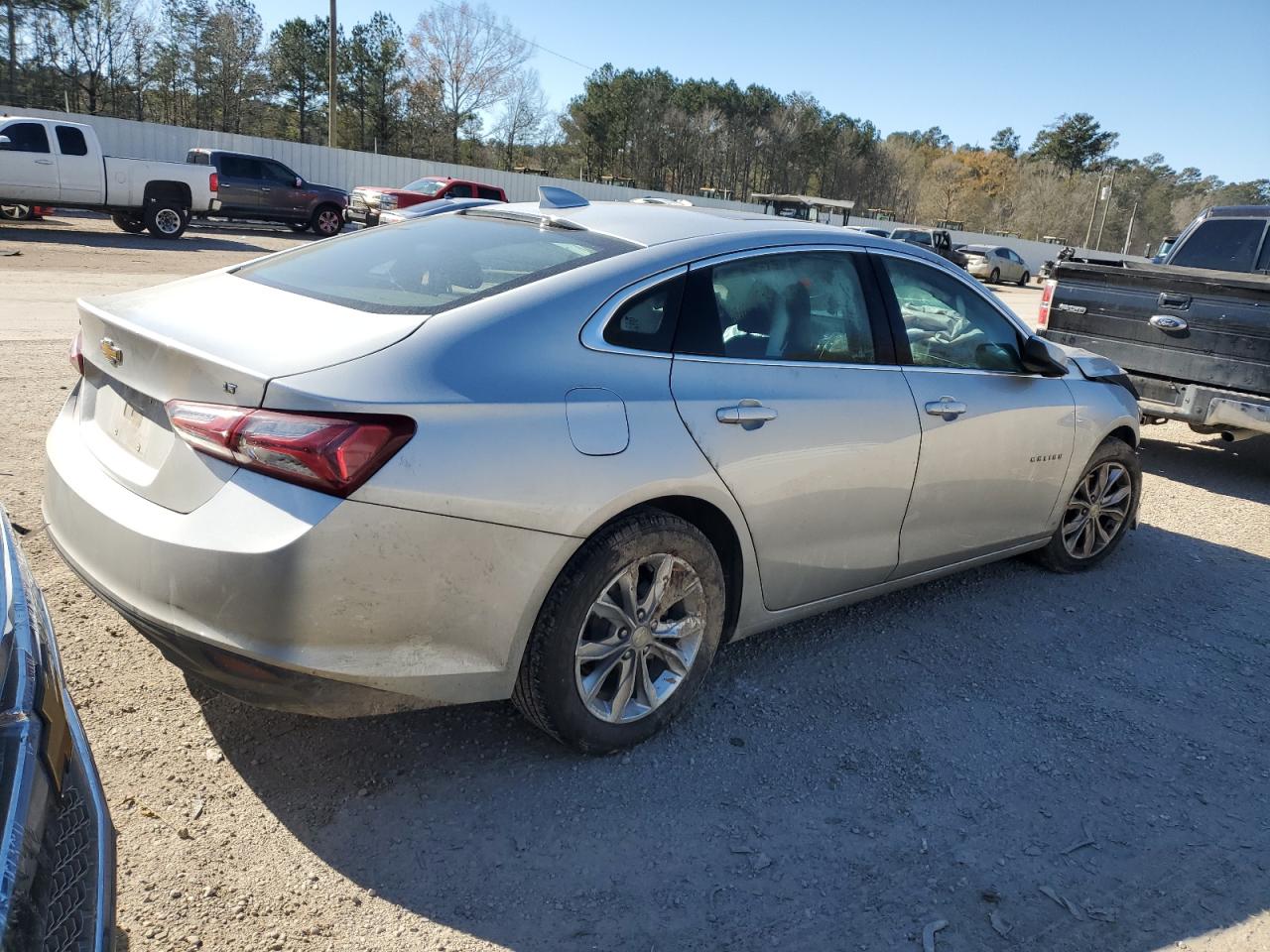 2021 Chevrolet Malibu - Image 3