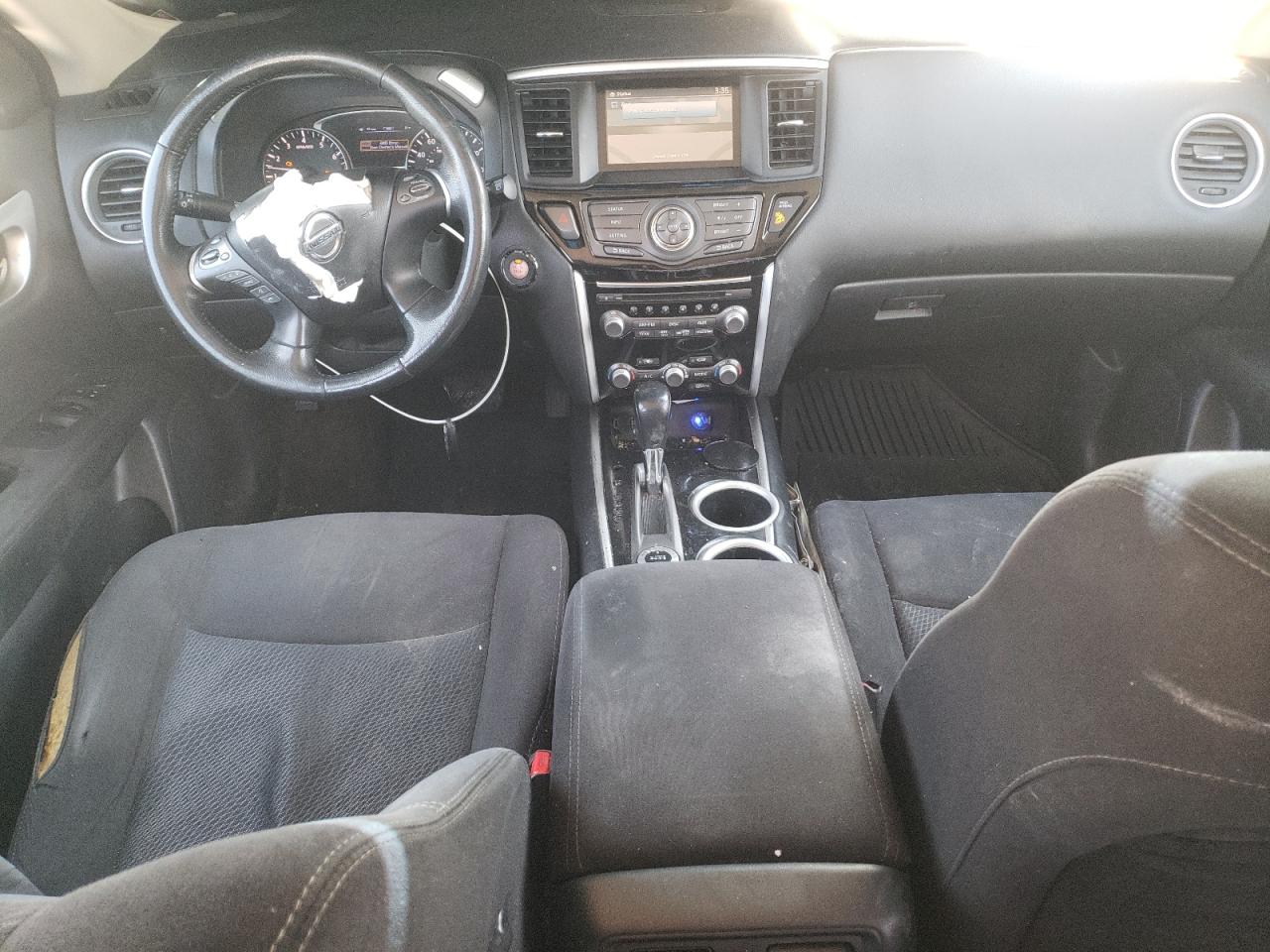 2013 Nissan Pathfinder - Image 8