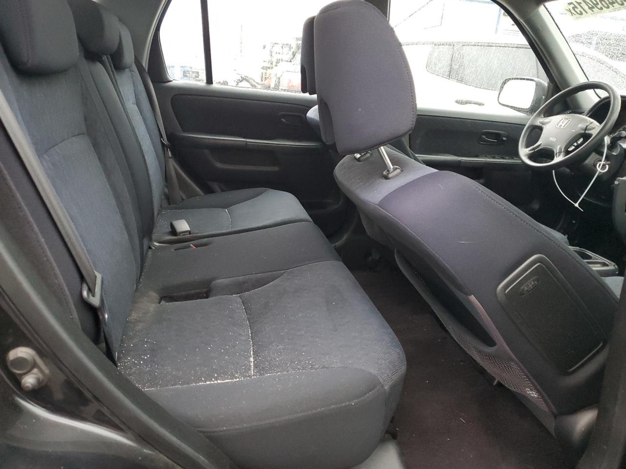2005 Honda CR-V - Image 11