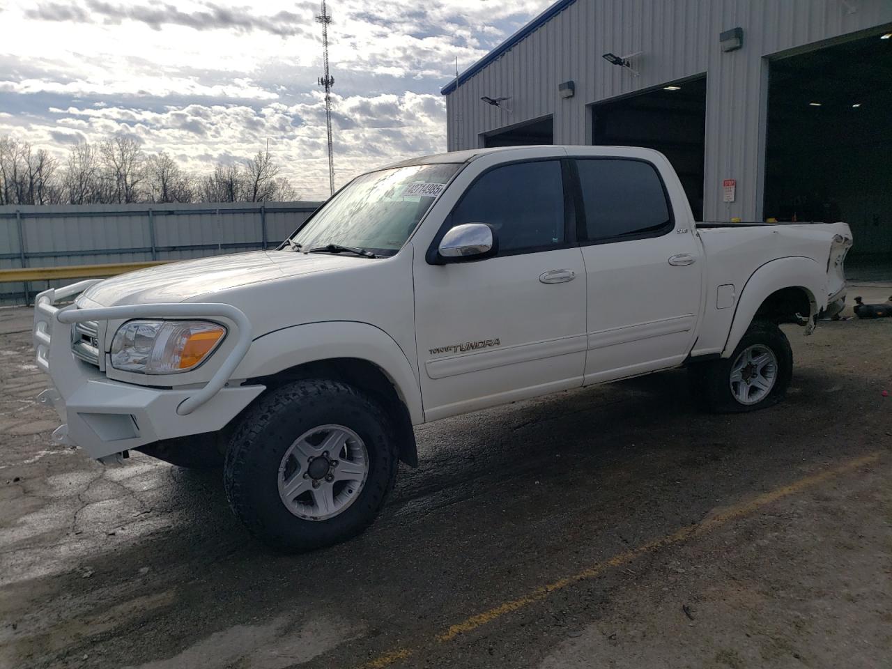 2004 Toyota Tundra - Image 1