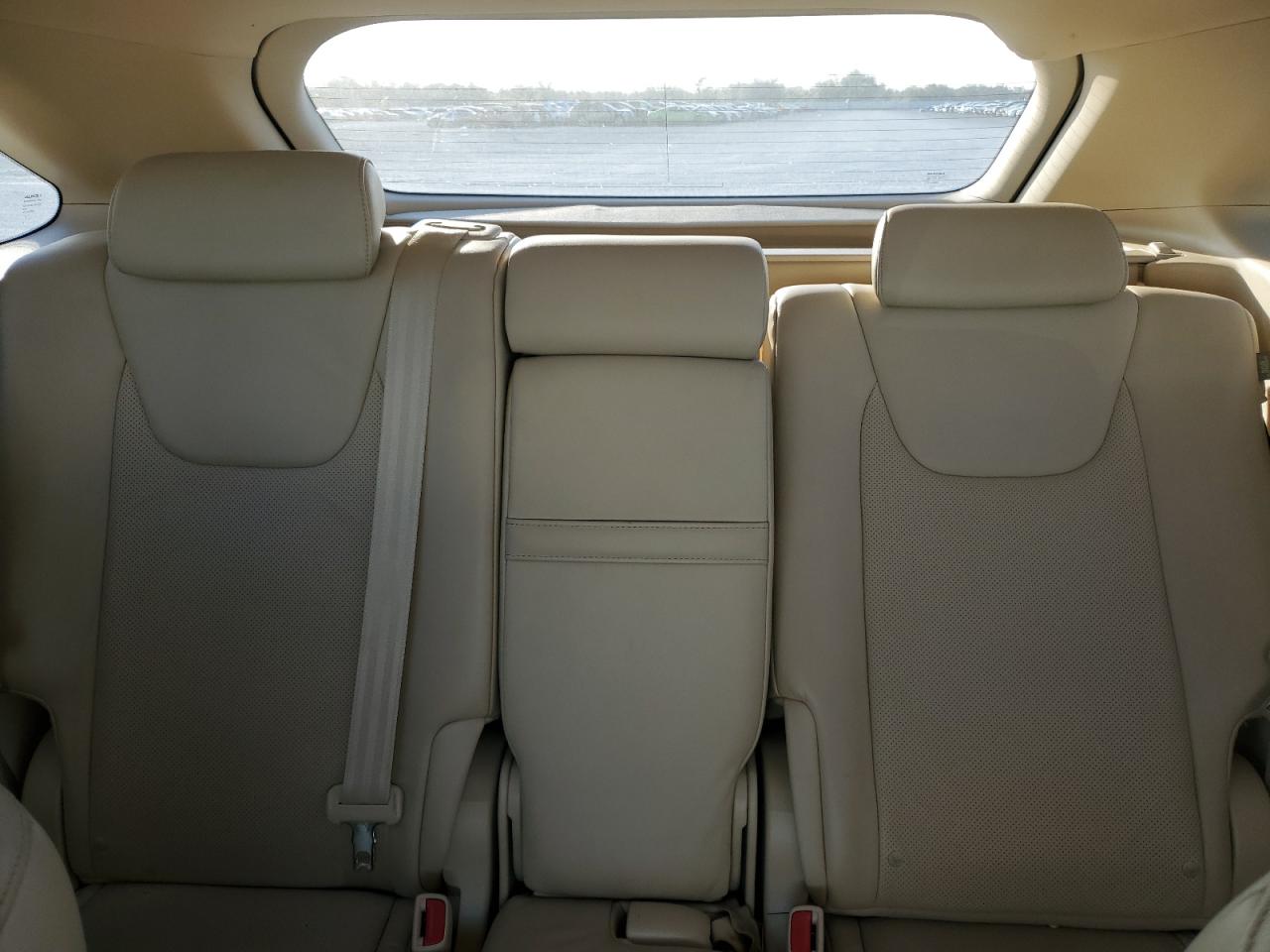 2010 Lexus RX - Image 10