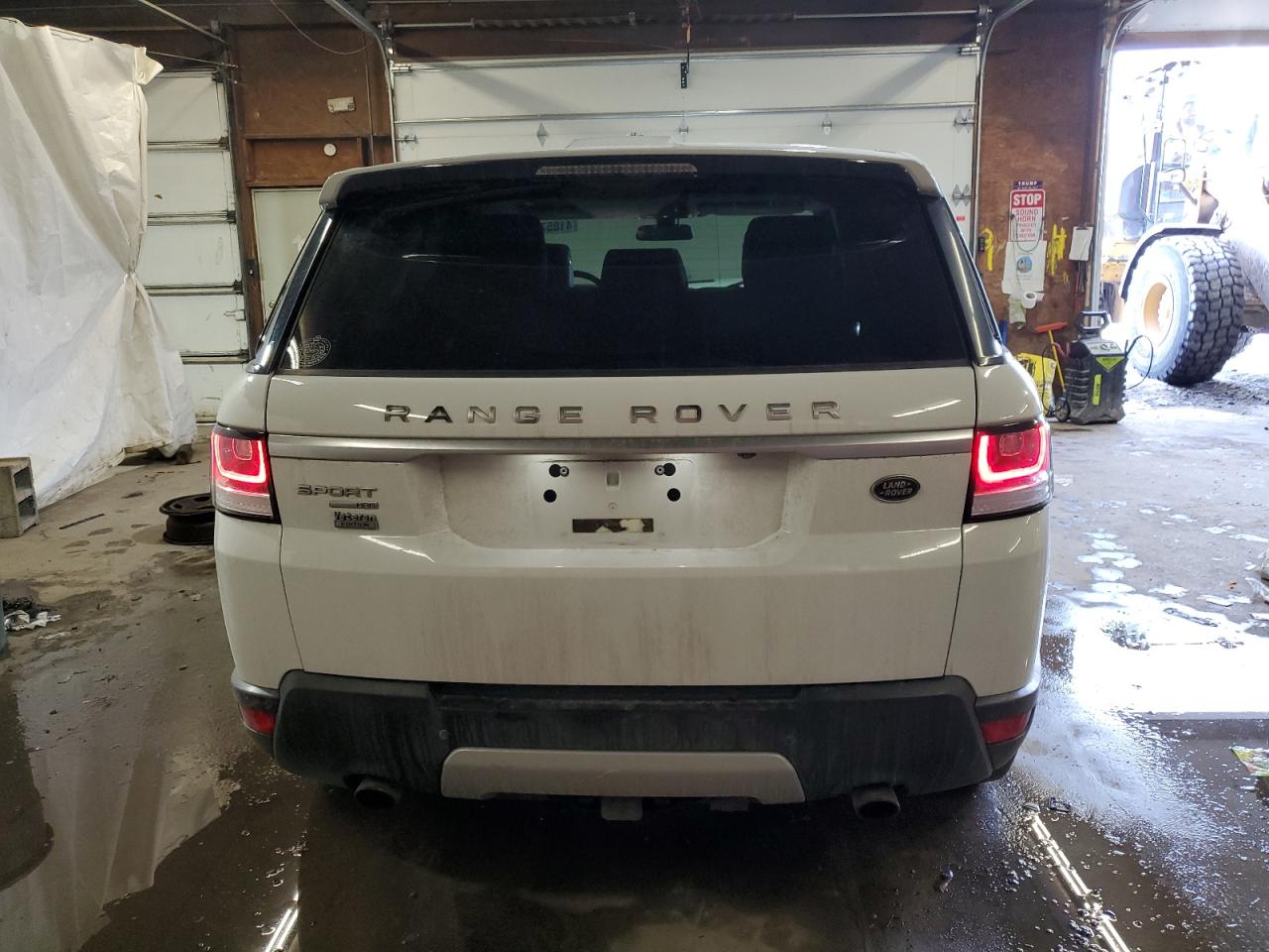 2014 Land Rover Range Rover - Image 6