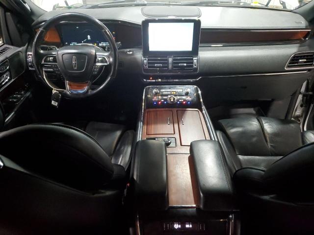  LINCOLN NAVIGATOR 2018 Silver