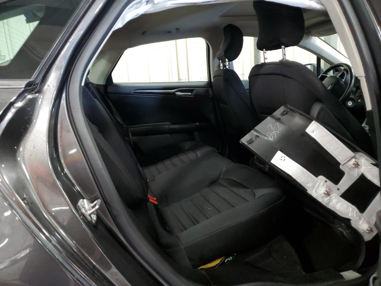 2015 Ford Fusion - Image 10