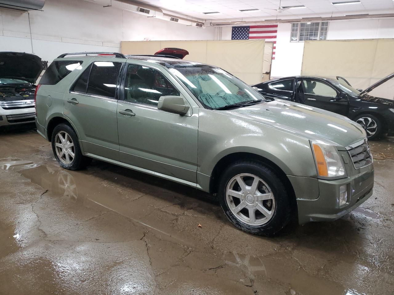 2005 Cadillac SRX - Image 4