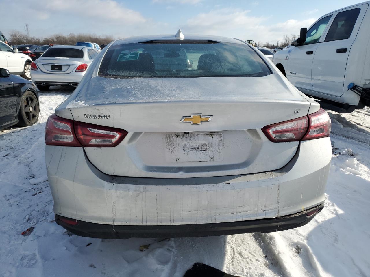 2022 Chevrolet Malibu - Image 6