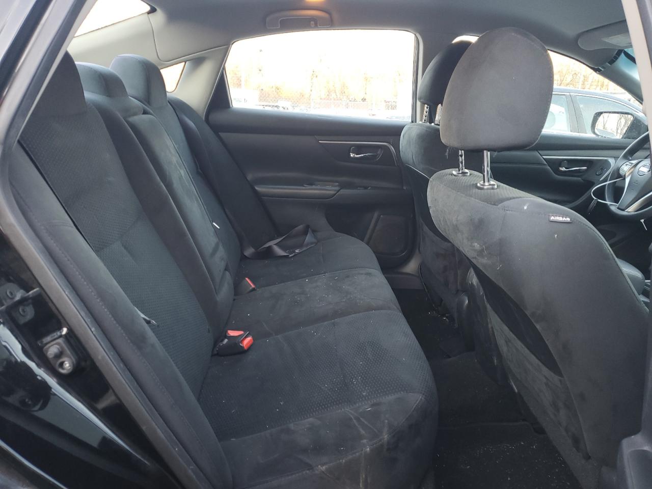 2015 Nissan Altima - Image 10