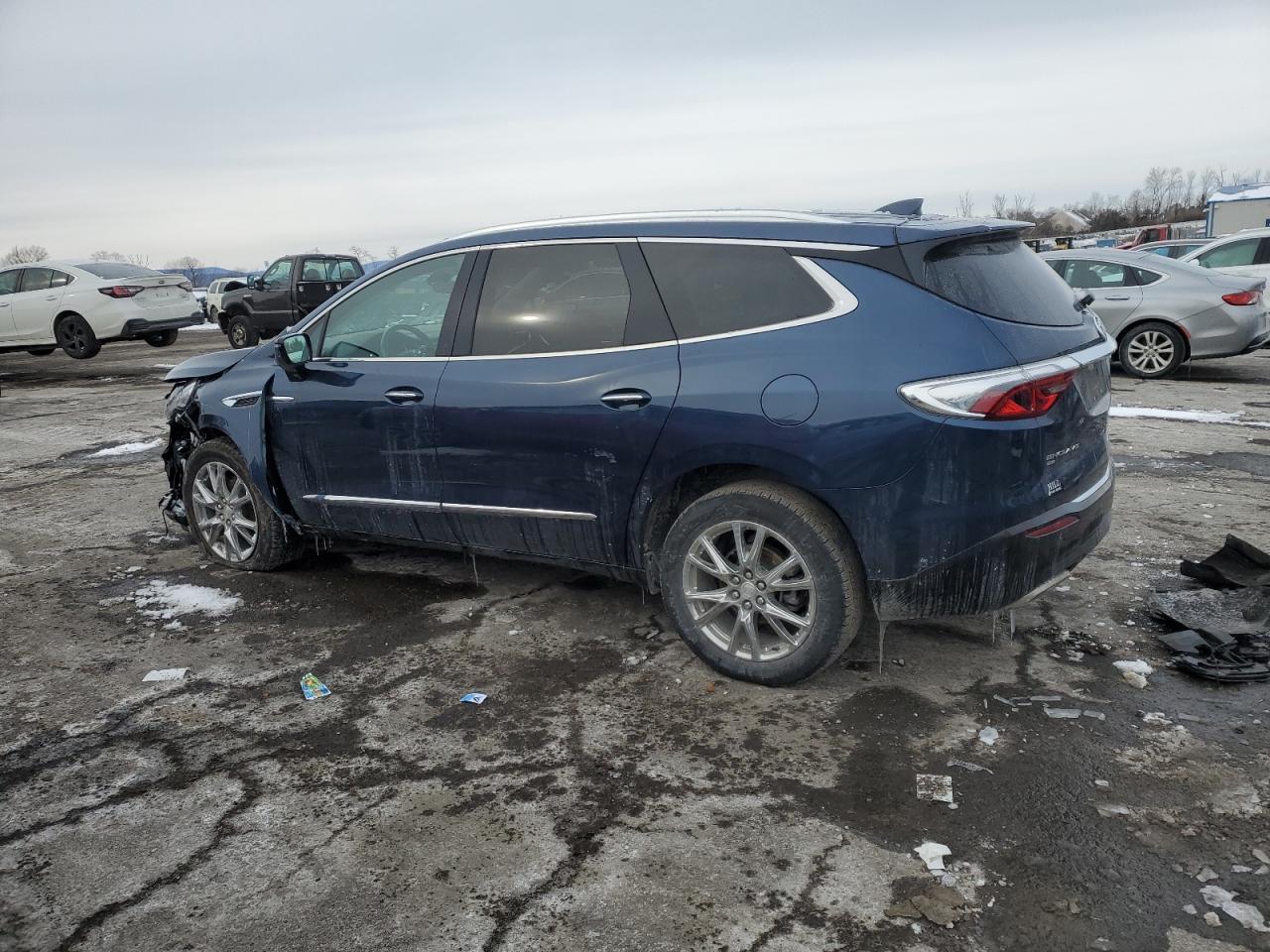 2022 Buick Enclave - Image 2