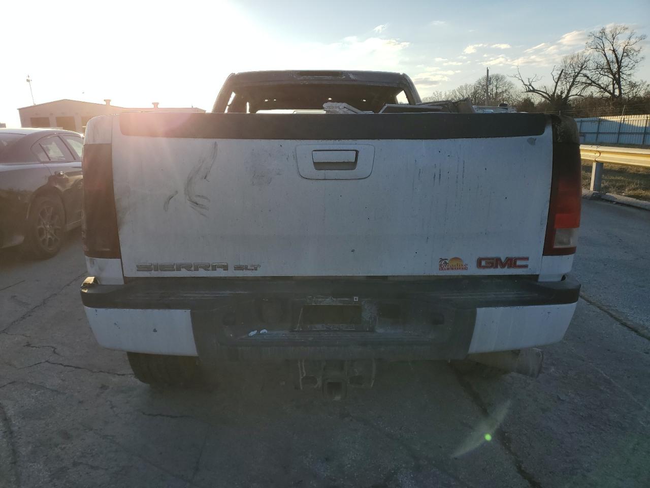 2011 GMC Sierra - Image 6