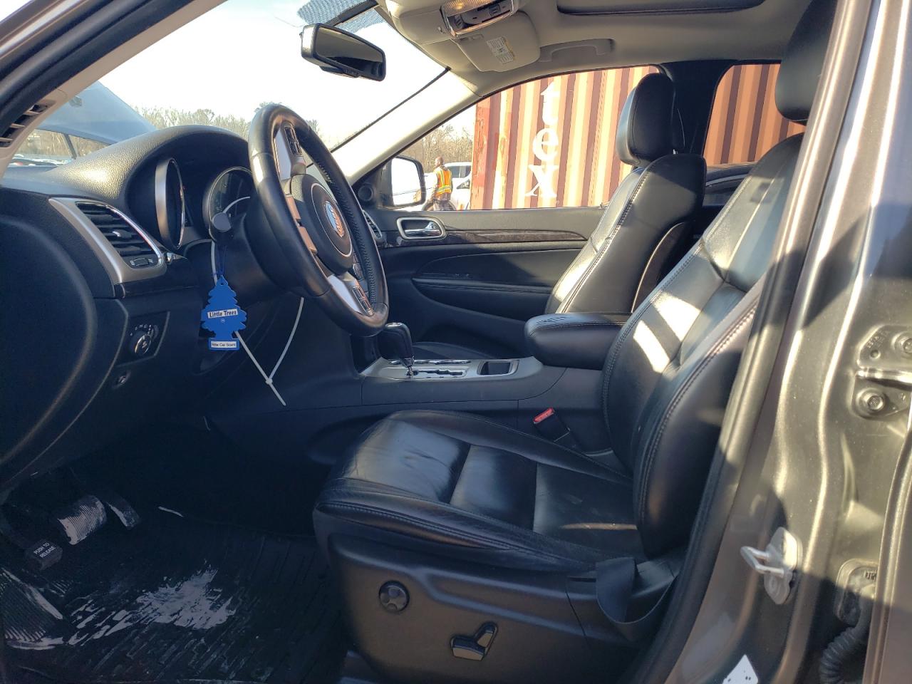 2012 Jeep Grand Cherokee - Image 7