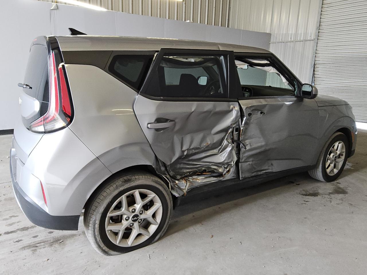 2023 Kia Soul - Image 3