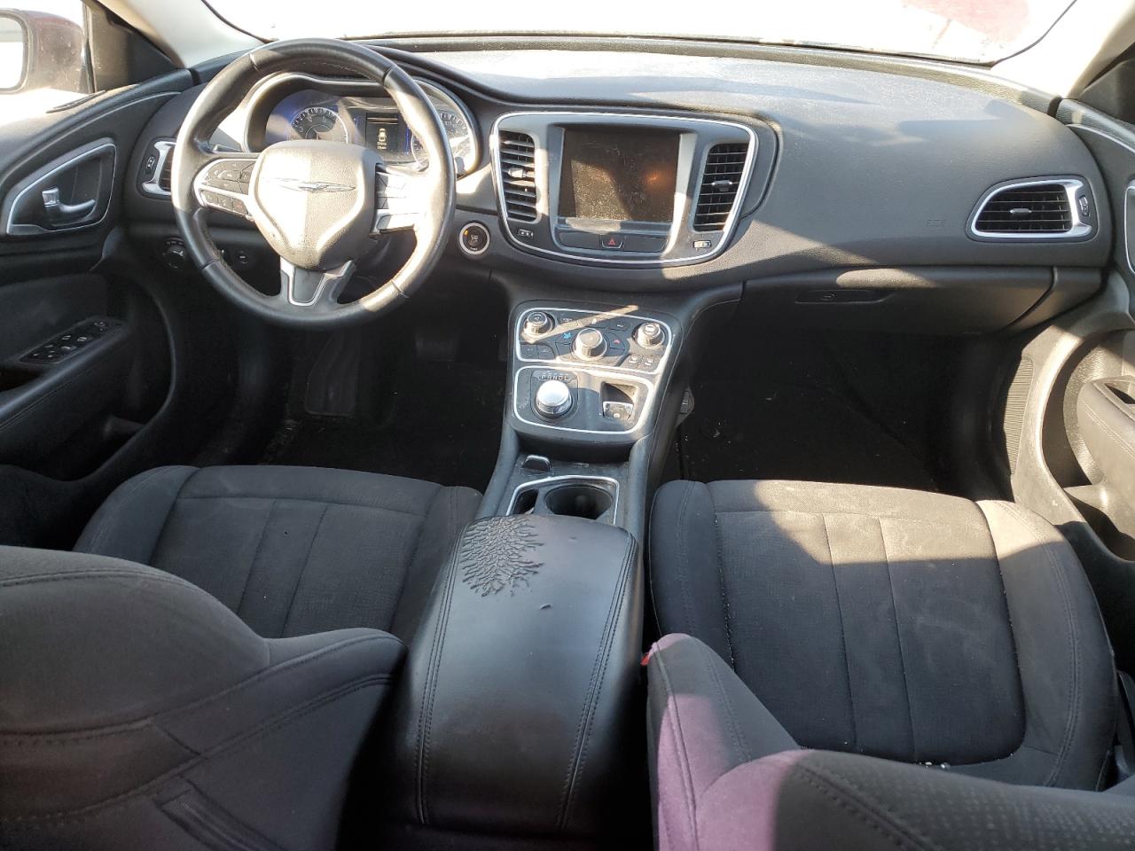 2016 Chrysler 200 - Image 8