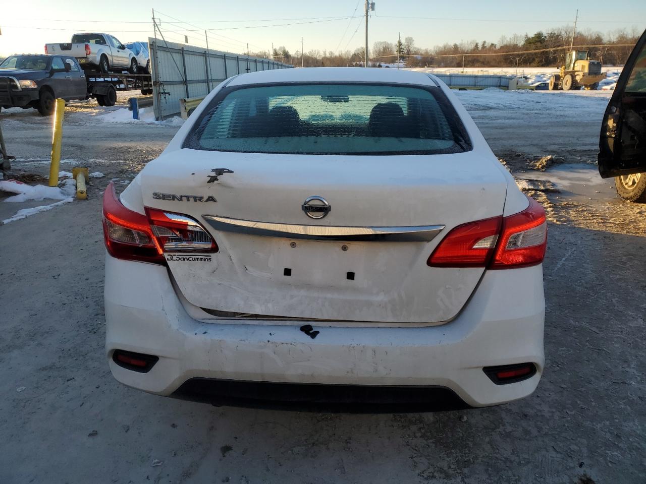2018 Nissan Sentra - Image 6