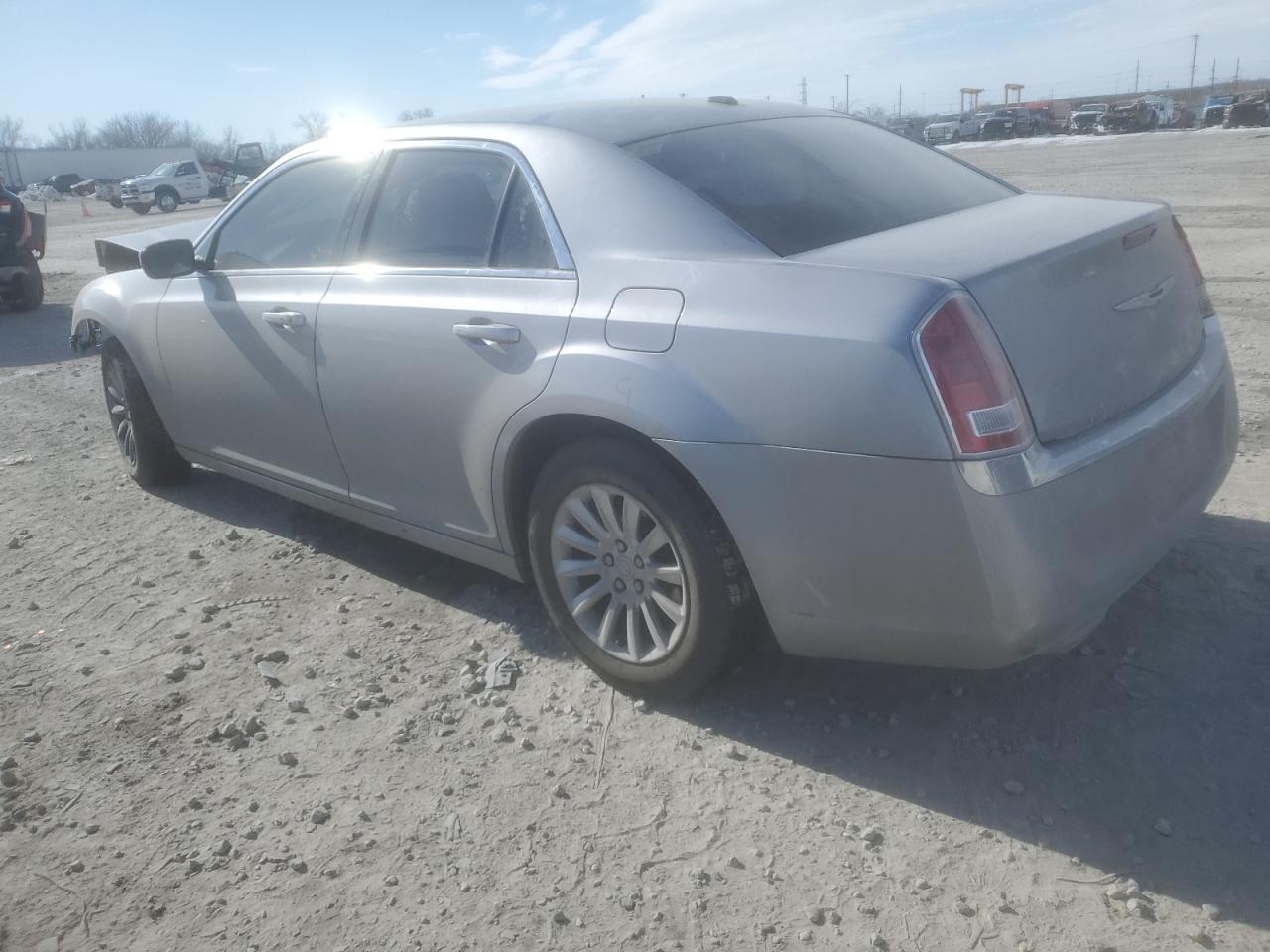 2013 Chrysler 300 - Image 2
