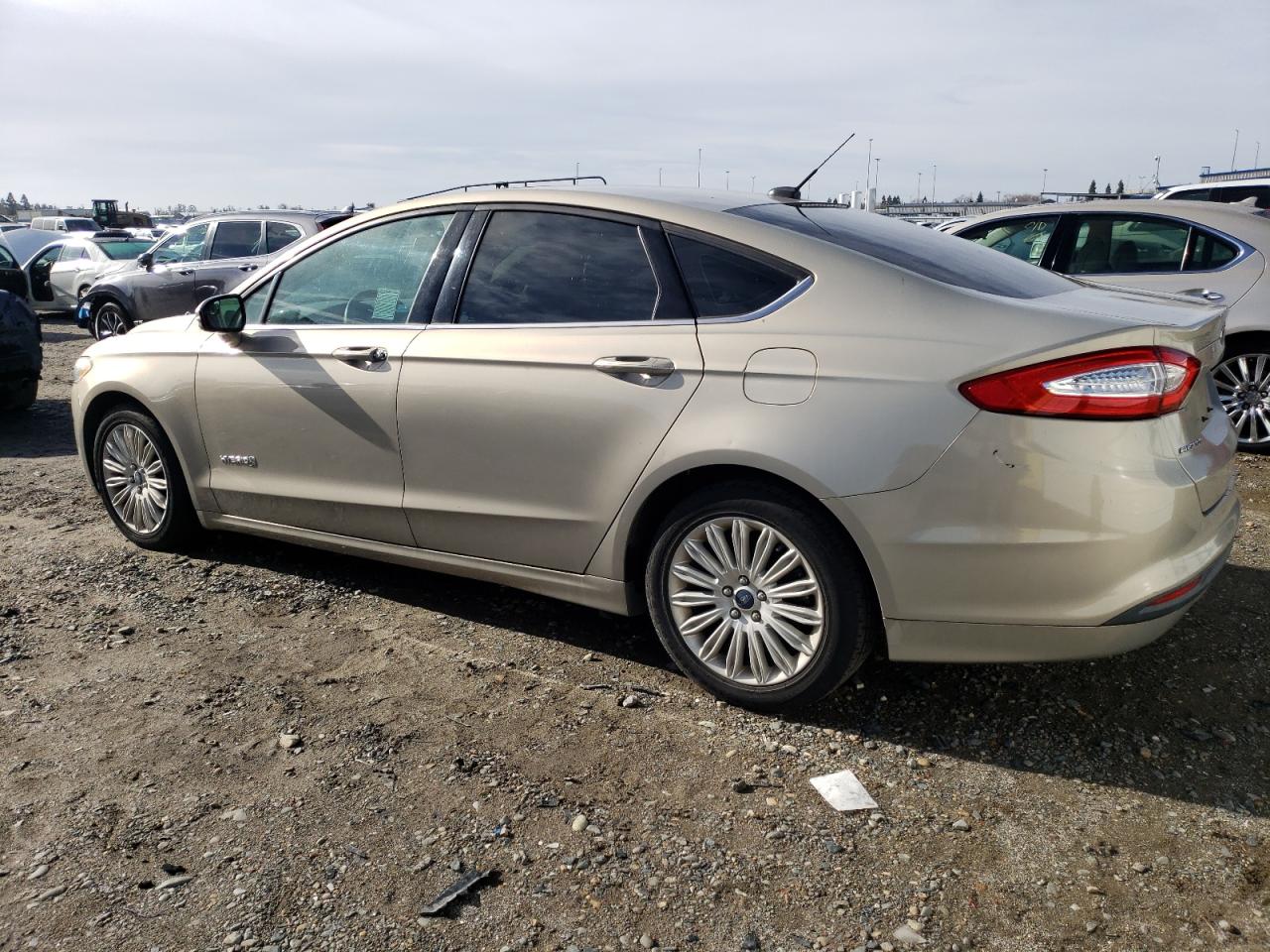 VIN 3FA6P0LUXFR161409 2015 FORD FUSION no.2