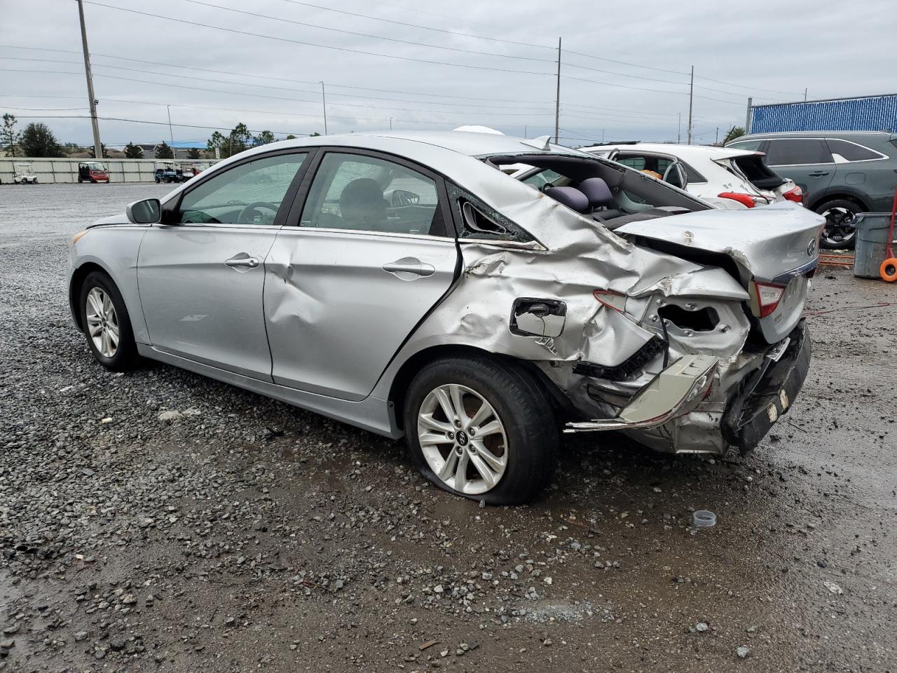 2013 Hyundai Sonata - Image 2