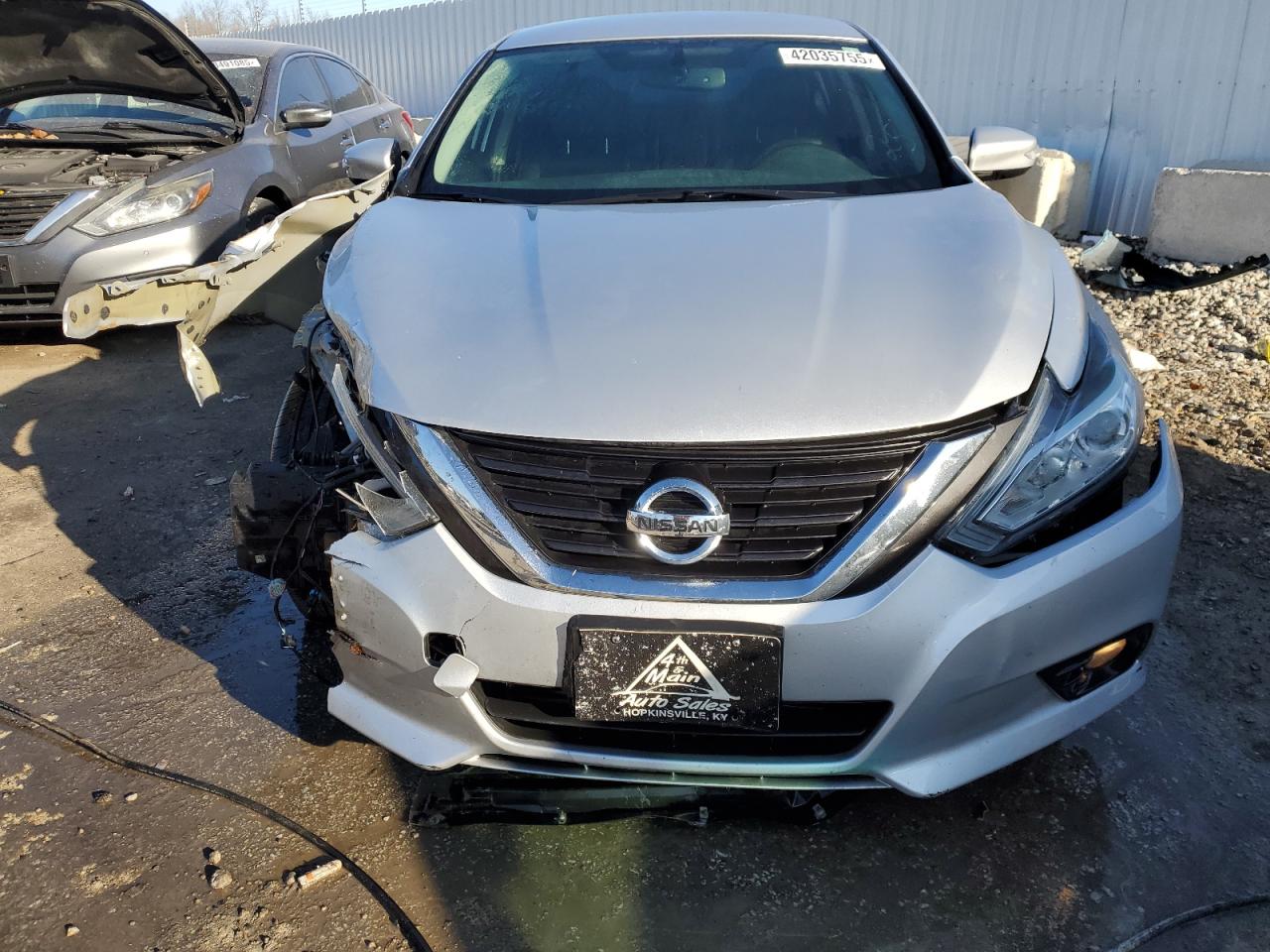 2018 Nissan Altima - Image 5