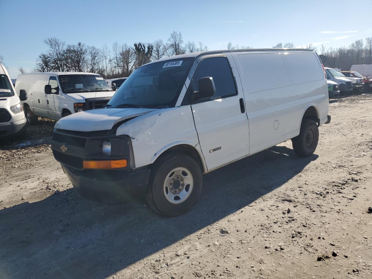 2005 Chevrolet Express G2500 for Sale in Spartanburg, SC - Front End